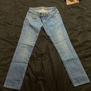 Brand:America eagle light washes blue jeans- size: 2